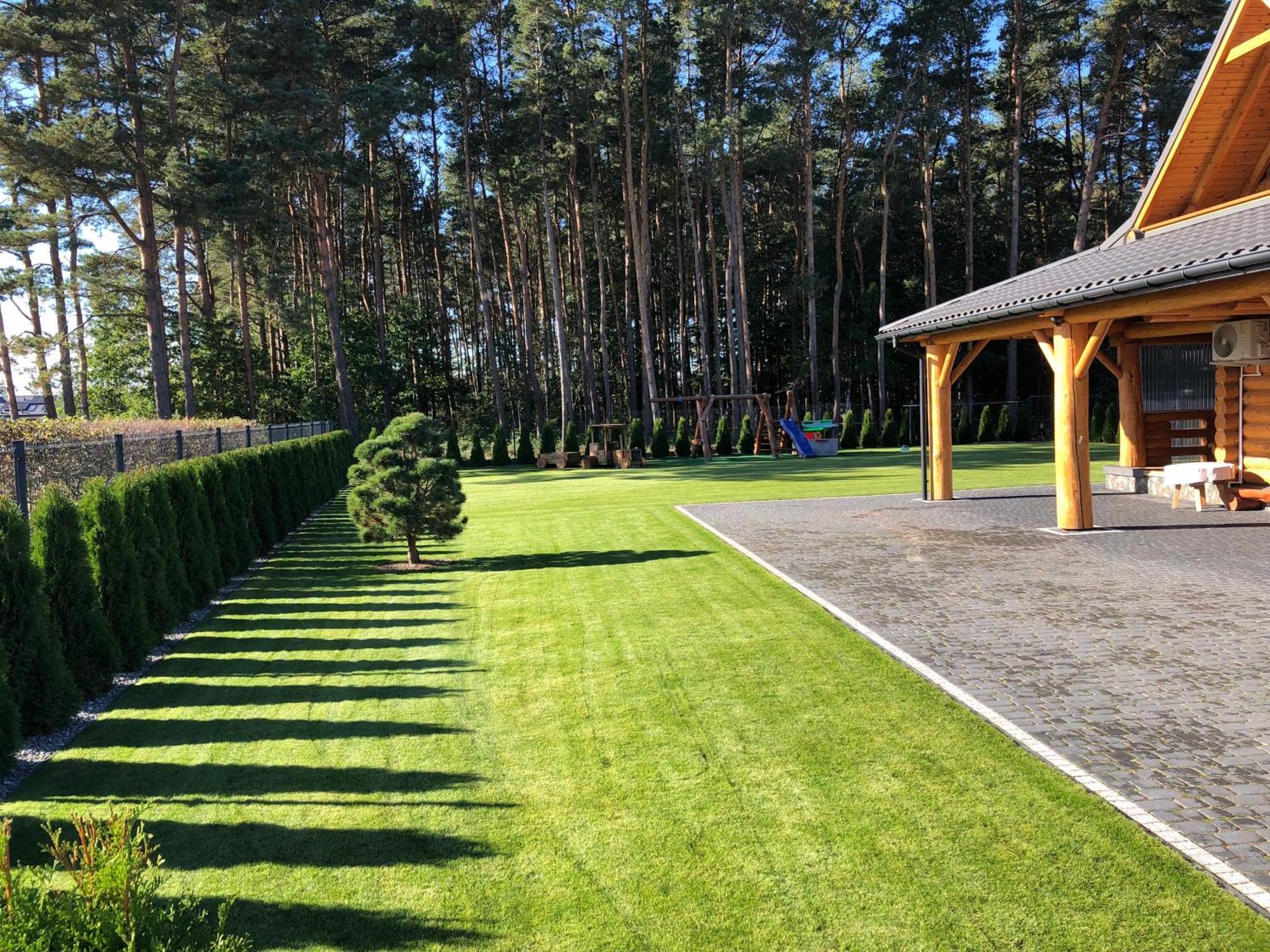 Dom Wakacyjny Zloto Polnocy Na Wylacznosc, Parking, Plac Zabaw, Tarasy Karwieńskie Błoto Exterior foto